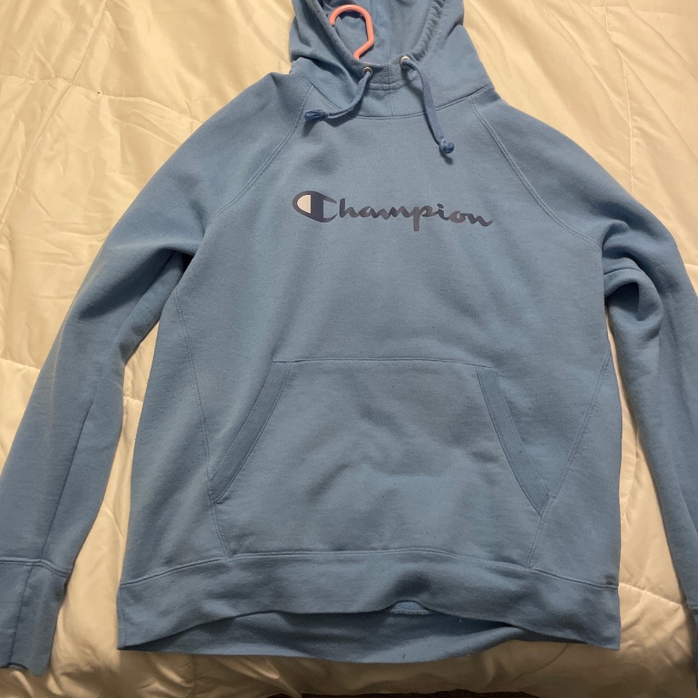 Women’s Champion Hoodie Size Medium
